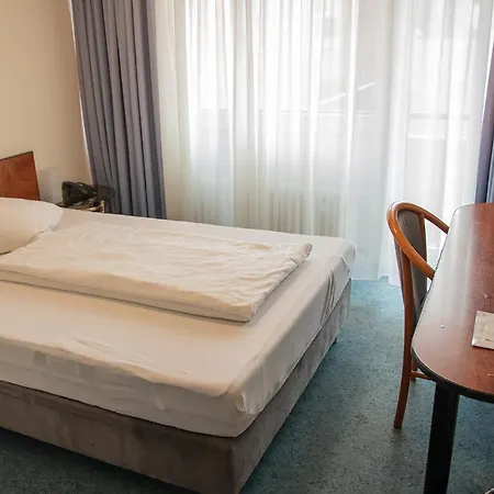 Alpha Hotel
