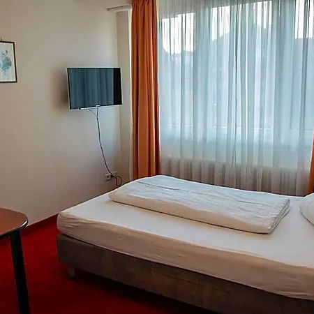 Alpha Otel 2*